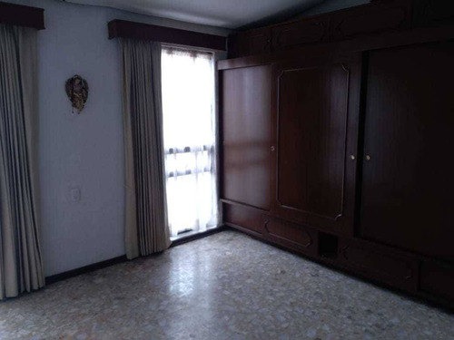 Imagen 26 de 30 de Venta De Amplisima Casa Residencial Toluca, Estado De México