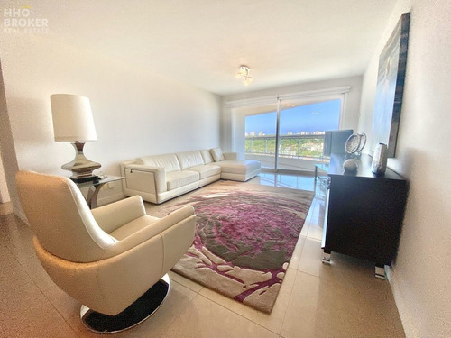 Imagen 2 de 30 de Apartamento En Venta Y Alquiler 2 Dormitorios Y Servicio Aquarela Tower & Club - Punta Del Este Mansa