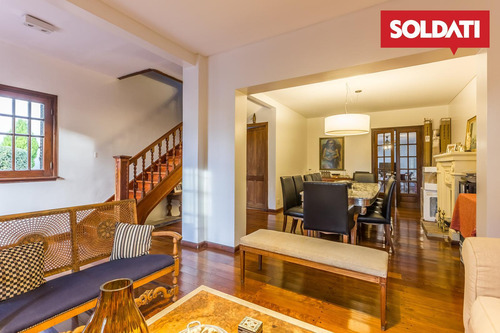 Venta - Casa 5 Ambientes Con Cochera Y Piscina - Vicente López