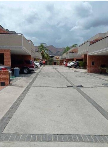 Imagen 14 de 18 de Mh Townhouse Valles De Camoruco