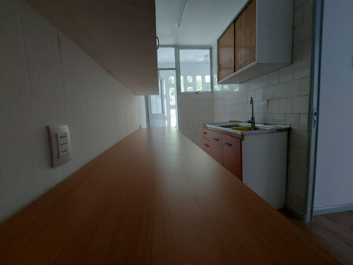 Departamento Segundo Piso Remodelado Belloto Sur