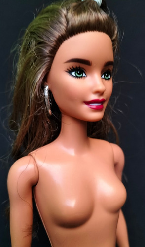 Barbie Fashionistas #121, Con Prótesis, Molde Neysa,año 2019 (Usado)