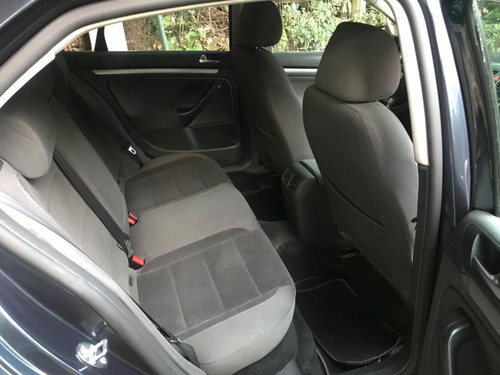 Volkswagen Vento 2.5 Advance Tiptronic 170cv 2009