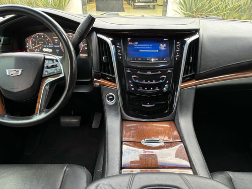 Cadillac Escalade Maximo Equipo 4x4