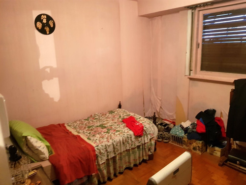 Imagen 9 de 14 de Venezuela Al 2700. 3 Ambientes. 2 Dormitorios. Piso 8. Al Frente. Superficie 76 M2 Totales, 46 M2 Cubiertos. Doble Balcón Corrido De 30 M2 (15 M2 De Balcón Cubiertos). Muy Luminoso