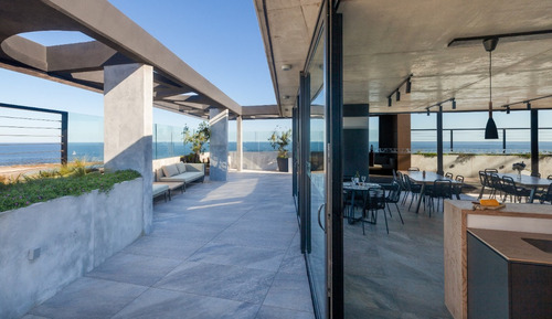 Rambla Gran Apto. Liv.com Con. Tza. 3 Dorm C/placares (1 Suite Y Vestidor), 3 Baños, Cocina Equipada. Gran Terraza 7 M2 Al Frente.2 Bbcoas, Piscina Climatizada. Vigilancia 24hs Gran Vista .