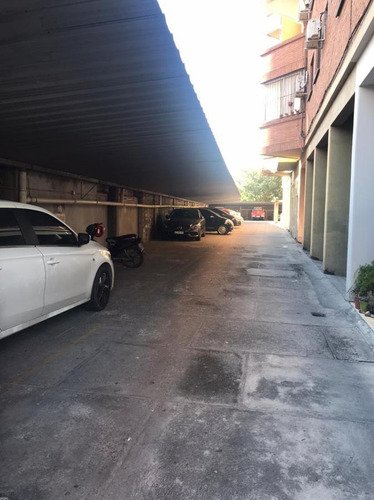 Imagen 20 de 21 de Departamento En Venta En Moreno 300