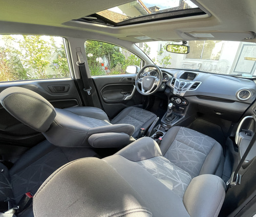 Ford Fiesta Kinetic 1.6 Titanium 120cv