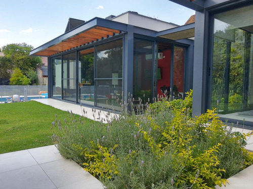 Casa En Venta Martinez Libertador Al Rio Calle Muñiz 1300