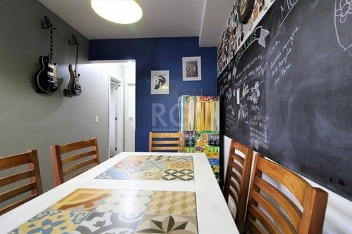 Apartamento Em Jardim Carvalho Com 2 Dormitórios - Vp87818
