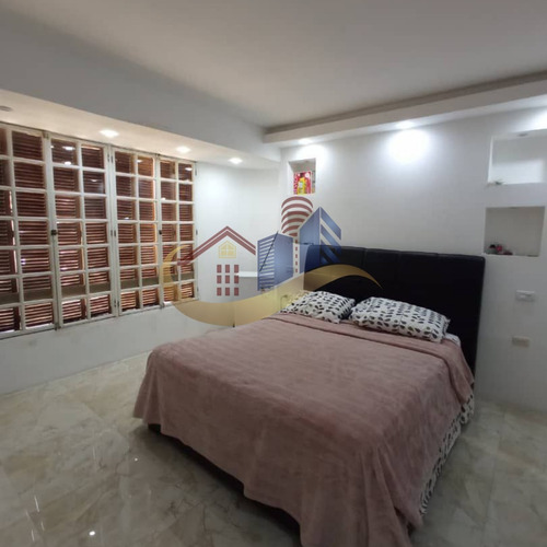 Imagen 4 de 7 de Apartamento En Venta En Tanaguarena De 3 Hab. 3 Baño Ref 760