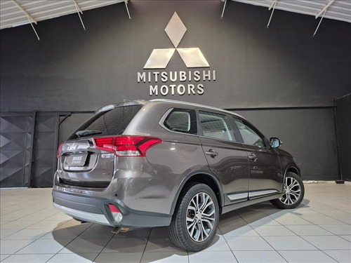 Mitsubishi Outlander 2.2 4x4 16v Diesel 4p Automático