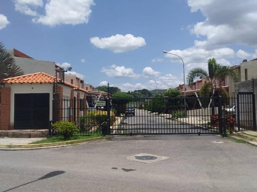 Imagen 2 de 3 de Town House San Diego Amazonia Obra Gris De Oportunidad