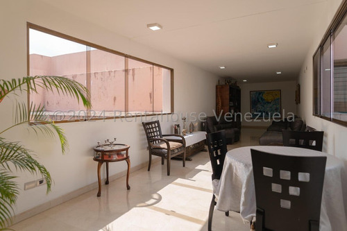 Apartamento En Venta En La Tahona Penthouse Ph Terraza Pozo De Agua Parrillera Vista Panoramica Angela Tochon Apartamentos Caracas