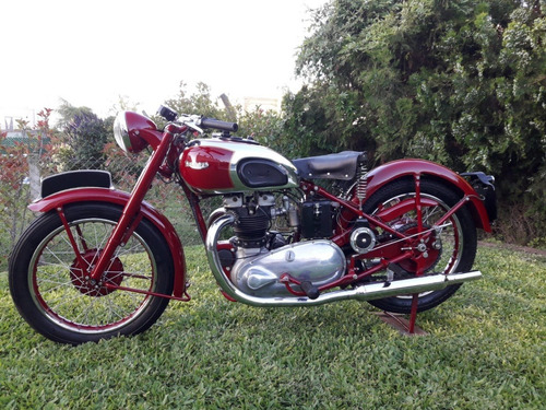 Imagen 8 de 10 de Triumph Speed Twin 500. 1948