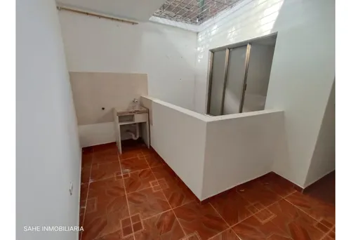 Venta Casa Bifamiliar Con Local En La Floresta Cali