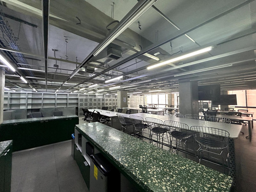 Oficina En Renta - Ejército Nacional Piso 3 - 350 M2