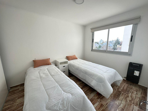 Departamento En Alquiler Con Muebles. 18 E/62 Y 63