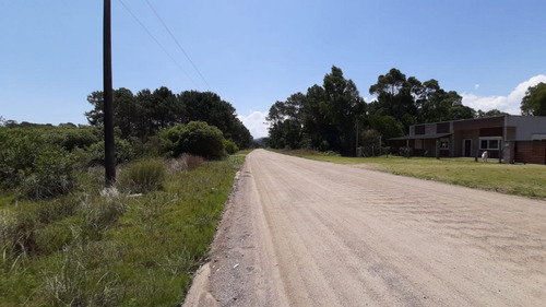 Terreno Sobre Camino Vecinal