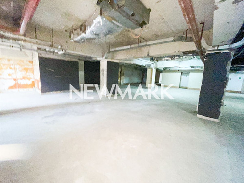 Local Comercial En Arriendo En Iconico Edificio