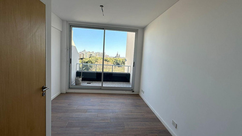 Venta Departamento En Duplex 3 Ambientes - Parque Chacabuco