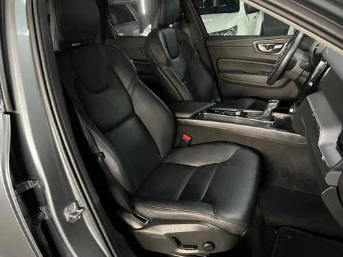 Volvo XC60 2.0 T5 Awd Momentum BLINDADA II