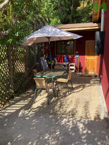 Casa En Venta De 9 Dorm. En Vichuquén