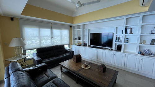 Apartamento En Venta En El Malecon