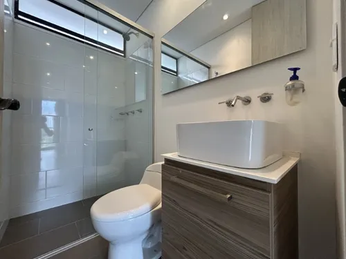 Apartaestudio En Arriendo Ubicado En Envigado Sector Loma De Las Brujas (27247).