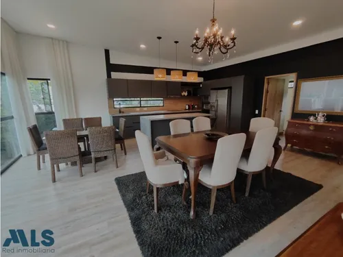 Casa Moderna En Altos De Las Palmas(mls#246252)