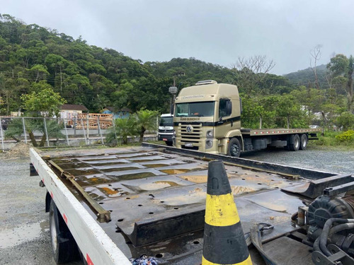 Imagem 5 de 8 de Volkswagen 8.120