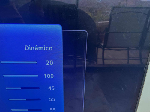Imagen 5 de 10 de Tv Marca Samsung Modelo Un55d8000yf De 55 Pulgadas Con Rayas