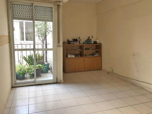 Imagen 4 de 13 de Departamento Venta 2 Amb. Piso Alto Luminoso La Paternal