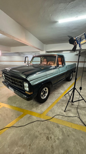 F100, V8 Motor 318.