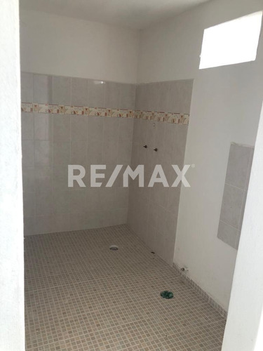 Imagen 15 de 20 de Hotel Restaurante Alberca Terreno En Renta Huimilpan El Vegil Crr220624-ha - (2)