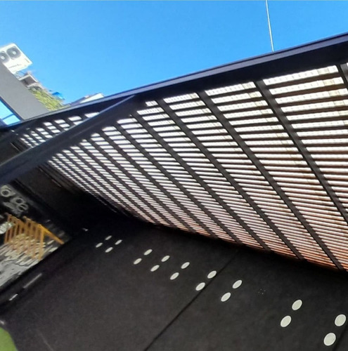 Pergolas Estructura De Hierro Con Madera X M2