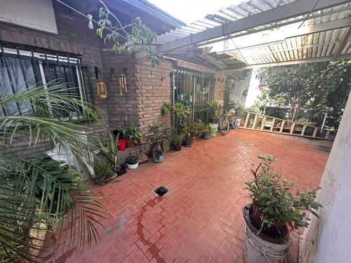 Casa 3 Dormitorios/cochera/pati0- Barrio Mayoraz