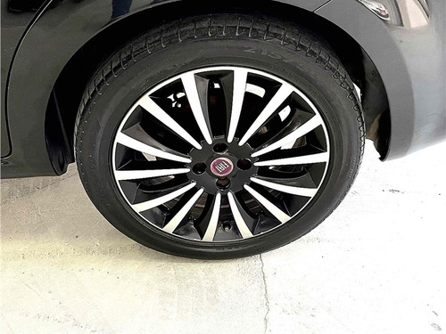 Imagem 8 de 10 de Fiat Linea 1.8 Absolute 16v Flex 4p Automatizado