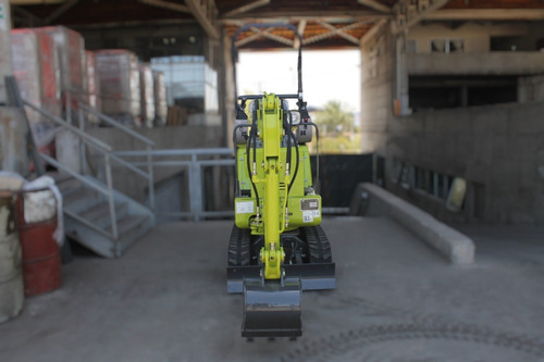 Miniexcavadora 1 Tonelada 11 Hp Yuchai E12 Canopy