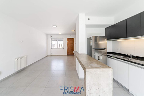 Imagen 2 de 19 de Dúplex En Venta . Miradores De Manantiales . 3 Dormitorios
