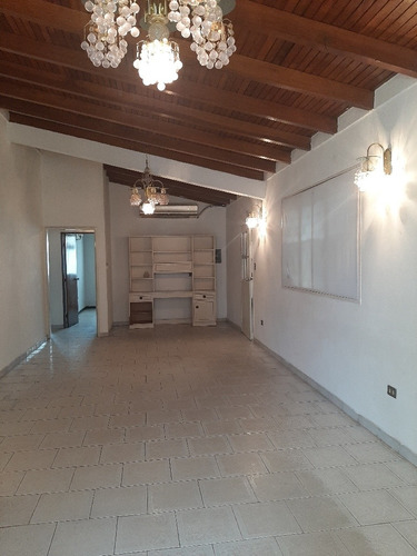 Se Vende Casa En Urb. Villa Alianza