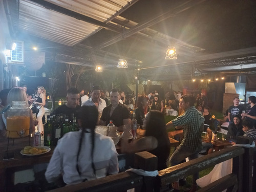 Quinta En Alquiler Para Eventos, Salón De Fiestas, Buenos Aires, Hurlingham A Minutos De Capital, Exelente Ubicacion. Promo Paquete Todo Incluido Con El Mejor Asado De Campo.