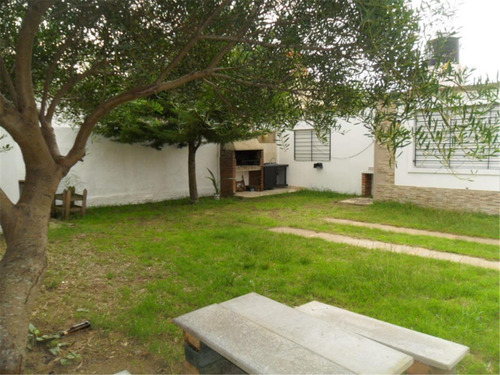 Imagen 8 de 9 de Depto Con Amplio Patio En Calle 82 E/ 1 Bis Y 18 (cod. 889)