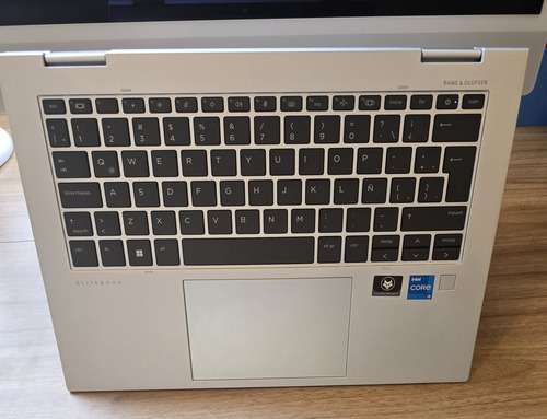 Lap Top Hp Elite X360 1040 G9 2-in-1 (Usado)