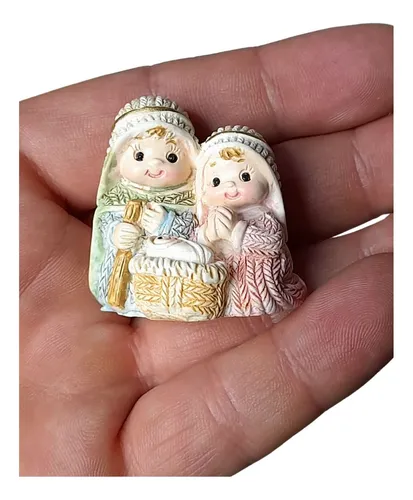 Pesebre Nacimineto Jesus Jose Maria Chico Souvenirs 4cm