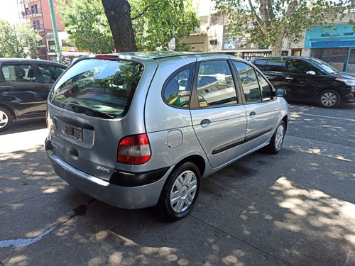 Renault Scénic 1.6 Authentique 2006
