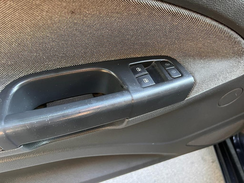 Imagen 19 de 22 de Volkswagen Gol Trend 1.6 5ptas Pack 2 (l13)
