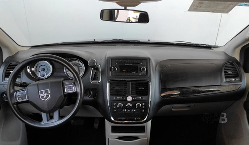 Imagen 7 de 9 de Dodge Grand Caravan 2017 3.6 Sxt At