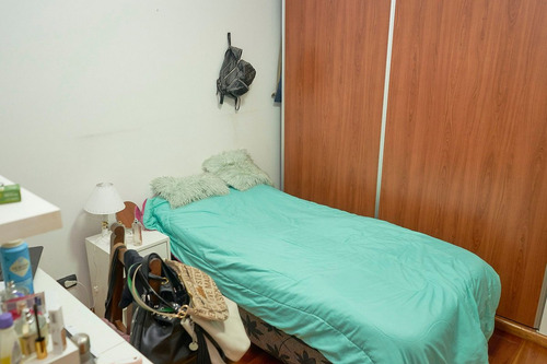 Venta Semipiso 5 Ambientes Dos Cocheras Caseros