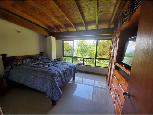 Casa En Venta Los Balsos En Lote Independiente Para Oficinas O Para Hotel